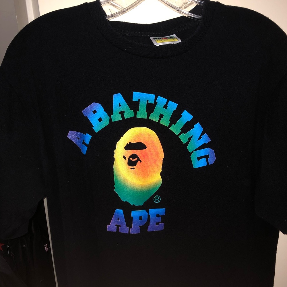 Men’s L Bape rainbow college tee